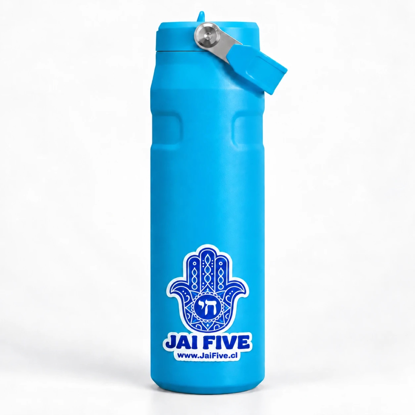 Sticker Jai Five pegado en una botella térmica azul